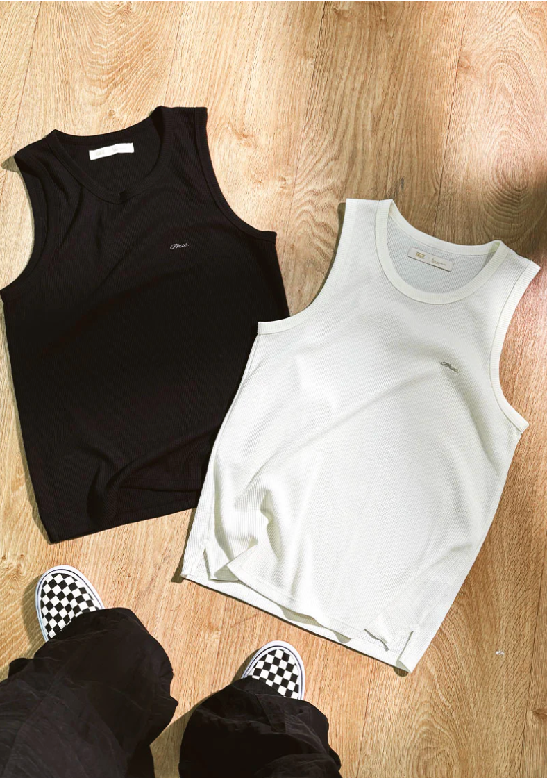 CAMISETAS Y CAMISAS