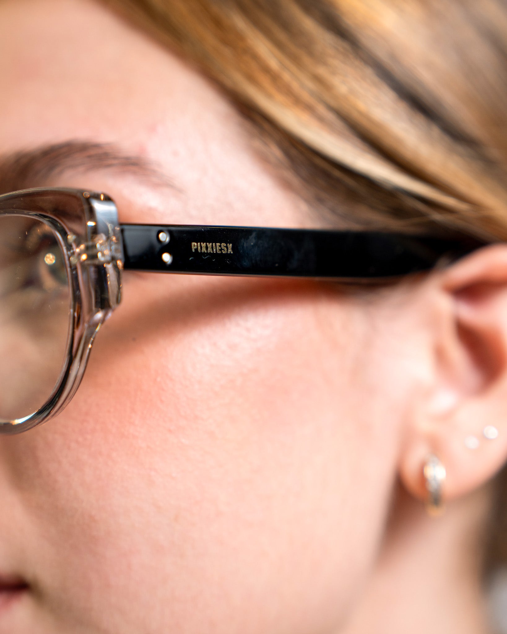 PIXXIESX CAT BLACK GRAY BLUE LIGHT ELRAYO