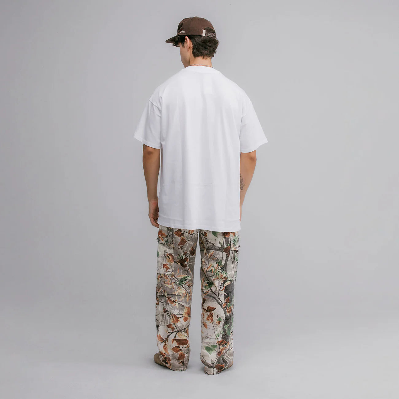 Camiseta Oversized Medellín - Blanca TRUE