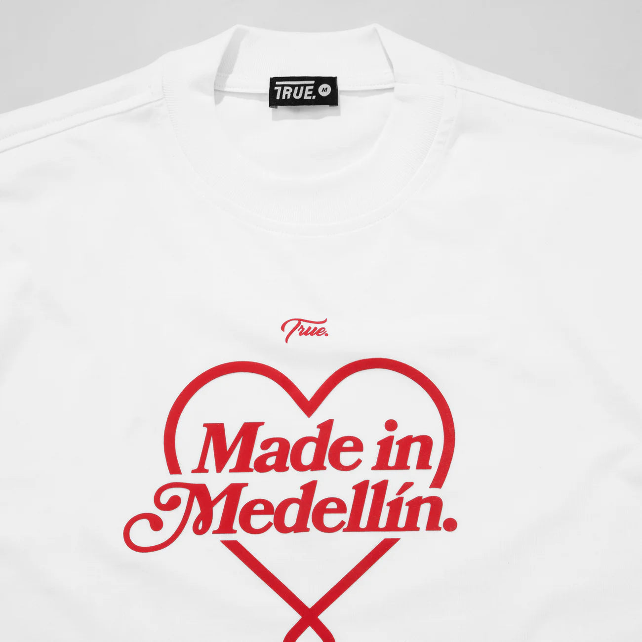Camiseta Oversized Medellín - Blanca TRUE