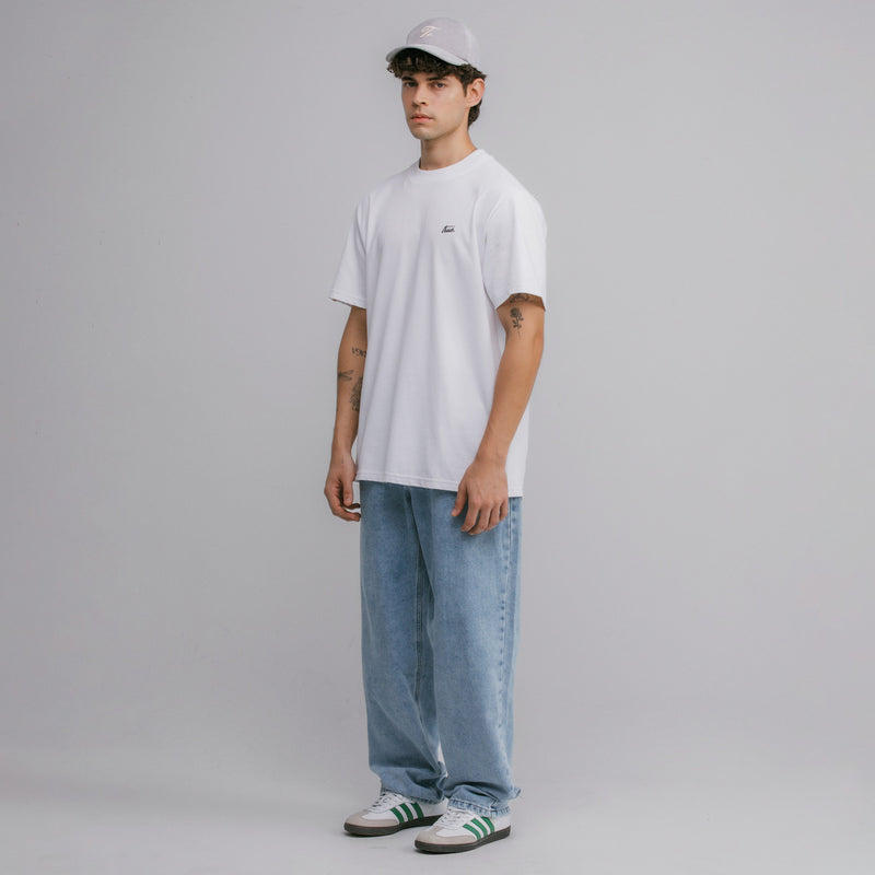 Cursive Logo T-Shirt - White L TRUE