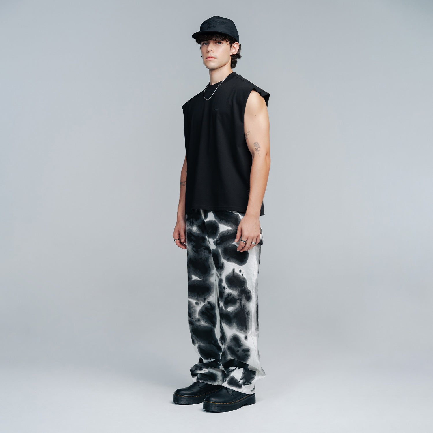 Sleeveless Tee - Black TRUE