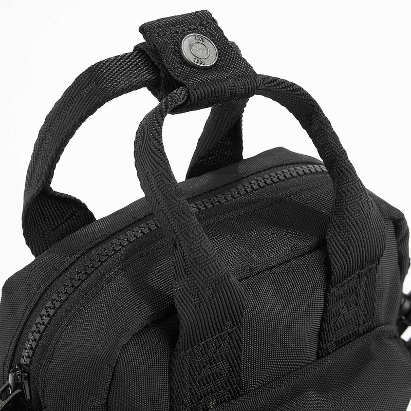 True Classic Crossbody Bag - Black Precio habitual TRUE