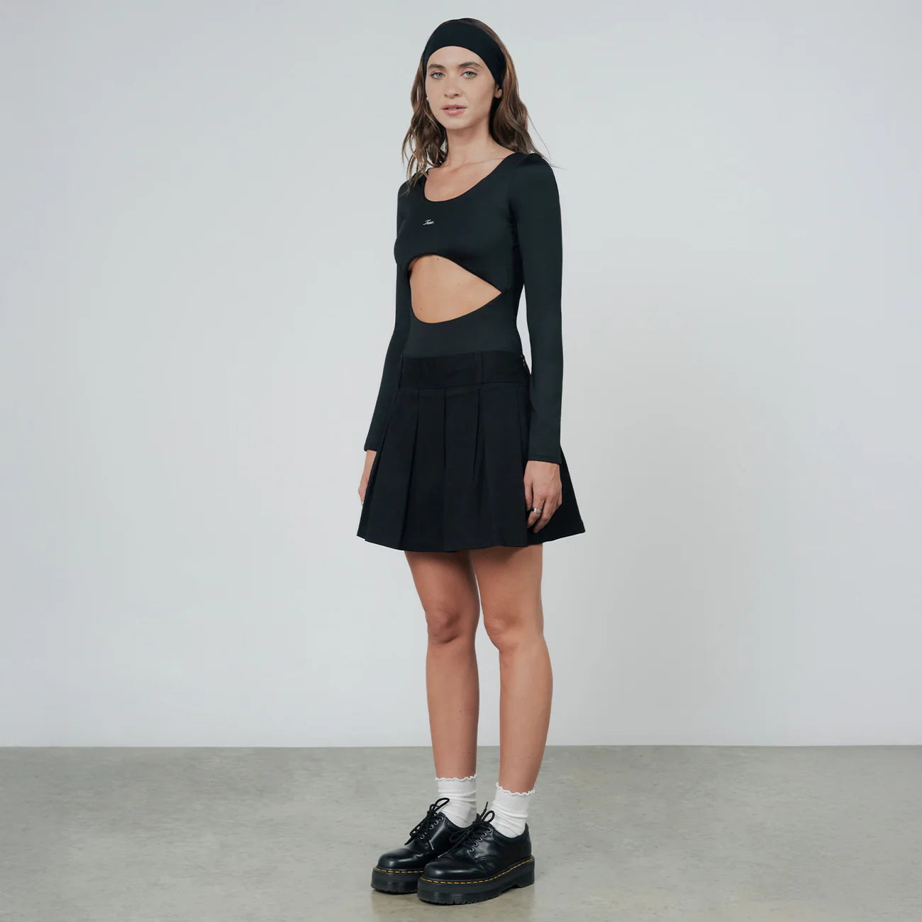 Signature Cut-Out LS Bodysuit- Black TRUE