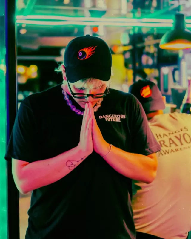 T-SHIRTS OVERSIZE DANGEROUS FUTURE ELRAYO