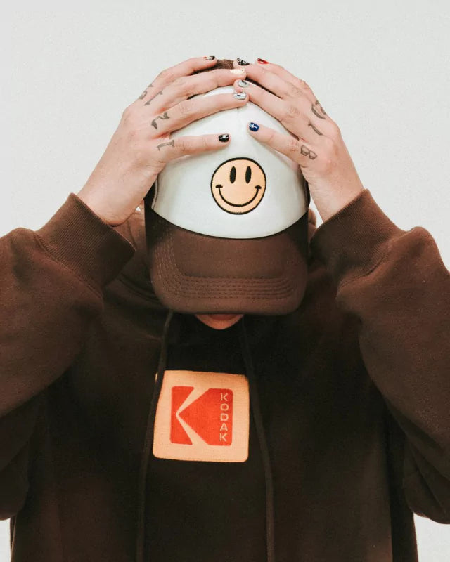 SMILE TRUCKER DAD HAT-MOCA ELRAYO