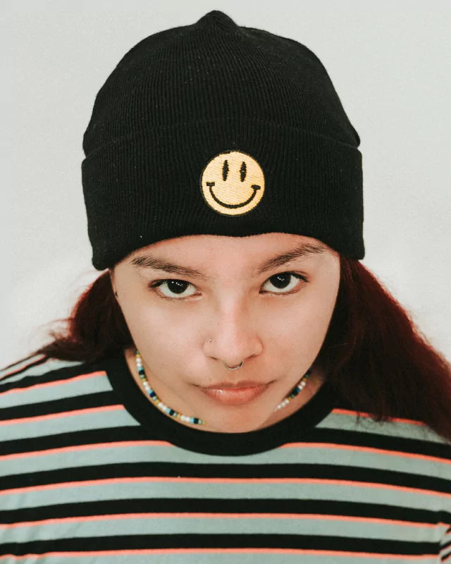 BEANIE SMILE-BLACK ELRAYO